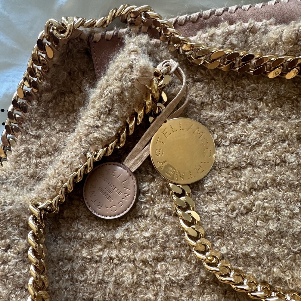 Stella McCartney Gold Chain Tan Shoulder Bag - Picture 7 of 16